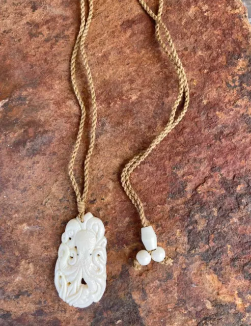 Hawaii Jewelry Octopus Buffalo Bone Carved Pendant Necklace/Choker # 35548 2