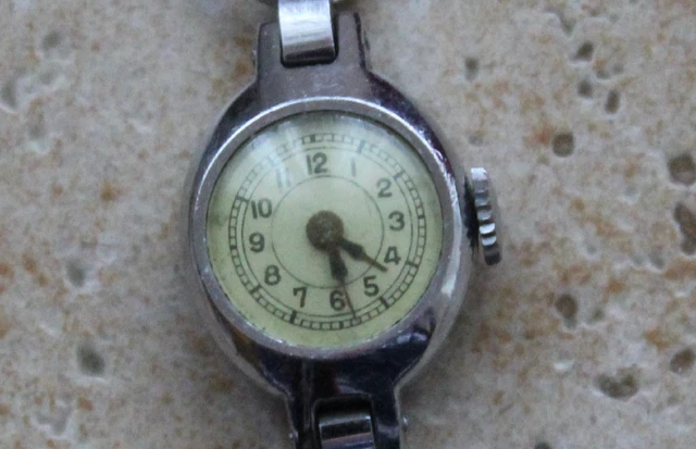 Vintage Montre Mécanique Femme Marque Sinzo - Non Testée Vintage Montre Mécanique Femme Marque Sinzo - Non Testée