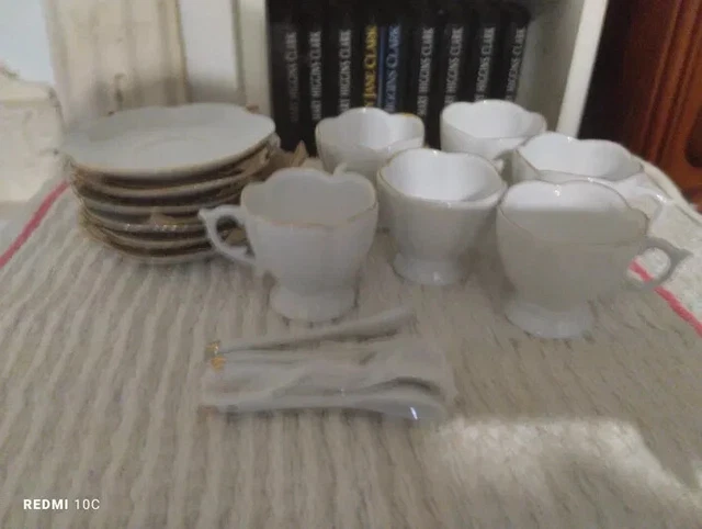 Service à Café En Porcelaine Blanche Filets Dorés - Élégant Et Vintage