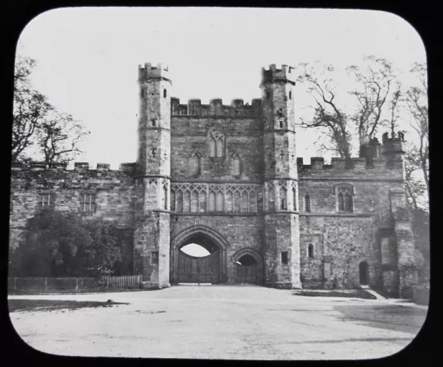 Glas Magic Lantern Rutsche BATTLE ABBEY GATEWAY C1890 ENGLAND L94