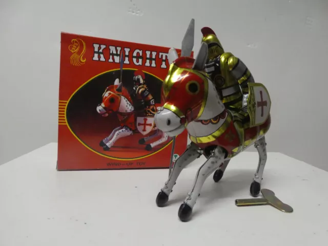 Blechspielzeug Ritter mit Pferd und Lanze,unbespielt aus Sammlung.