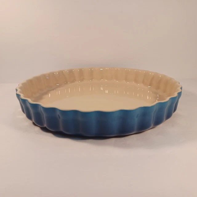 LE CREUSET STONEWARE Azue Blue Fluted Flan /Pie Baking Dish 28cm/11in