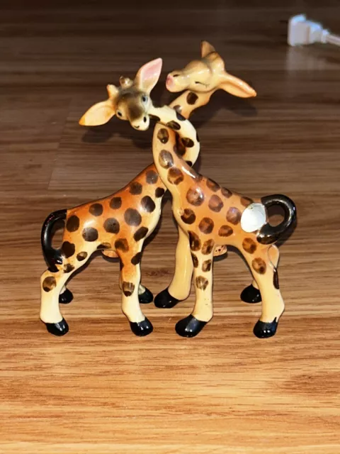 Vintage Intertwining Kissing Norcrest Giraffes Salt Pepper Shakers Japan 1950s
