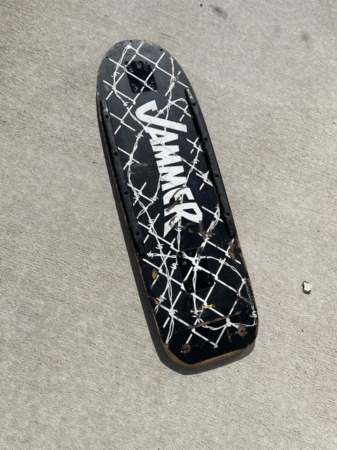 80'S VINTAGE OLD SANTA CRUZ SCREAMING HAND ビンテージ サンタクルーズ スクリーミングハンド 上向きマニキュアハンド Tシャツ Vintage Santa Cruz Roskopp Eye 80s Skateboard Complete Tracker