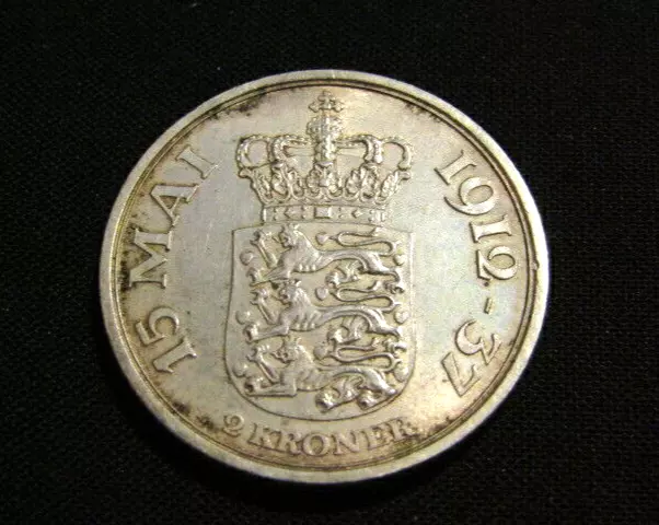 Denmark 1937 2 Kroner Silver Coin