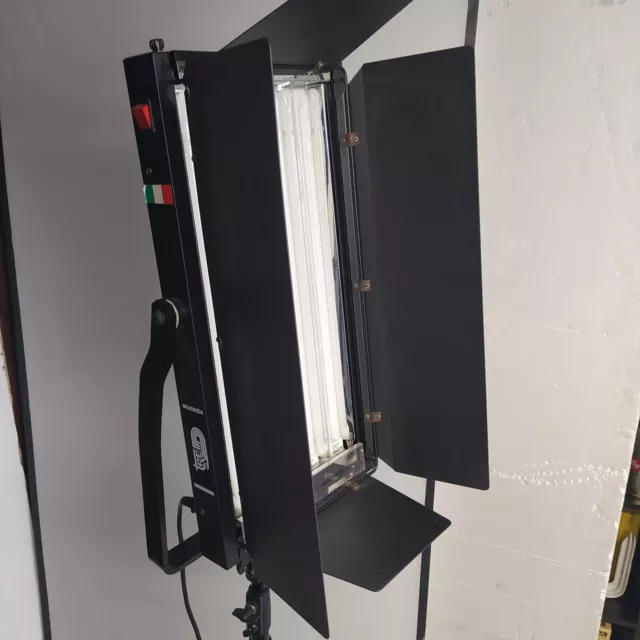 Lampada Da Studio Cine Foto 4X55 Watt Con  Potenziometro + Stativo + Borsa