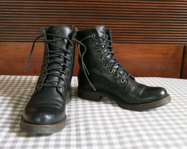 Frye Veronica combat boots black lace-up leather shoes women's 6