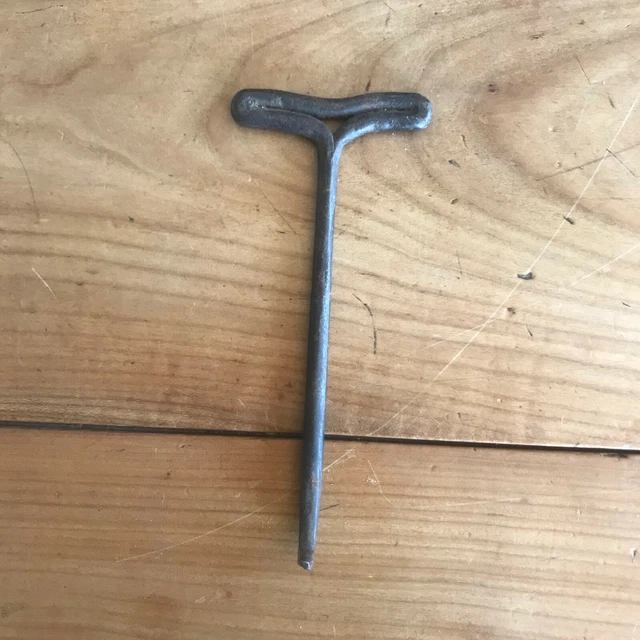 Outil Ancien De Métier (cordonnier/bourrelier) - Lame En Fer Forgé - Occasion, état D'usage