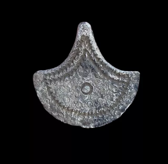 SUPERB ANCIENT VIKING SILVER AXE PENDANT - CIRCA 9th/10th CENTURY (636)