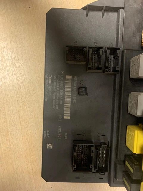 MERCEDES SPRINTER W906 Comfort Control SAM Unit Fusebox Body Module ...