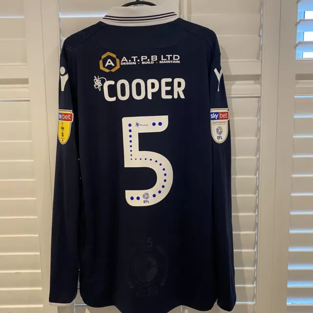 Efl championship sales kits 2018 19