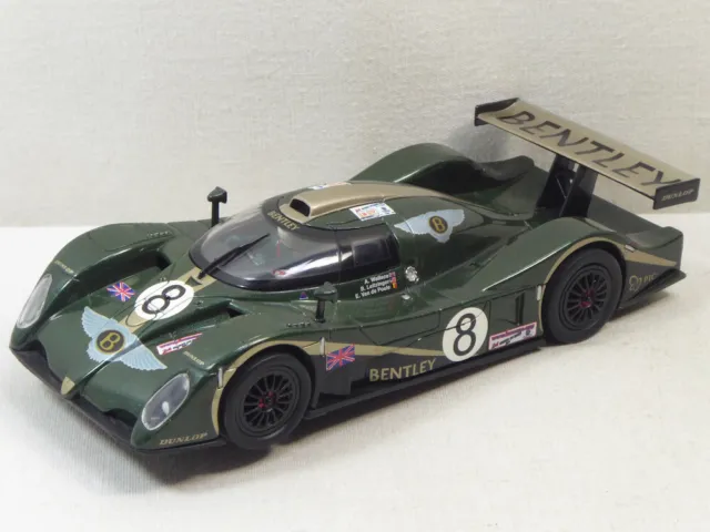 Carrera Evolution 1:32 Bentley EXP Speed 8 LM 2001 No.8 - Nr.25452 TOP! (F0329)