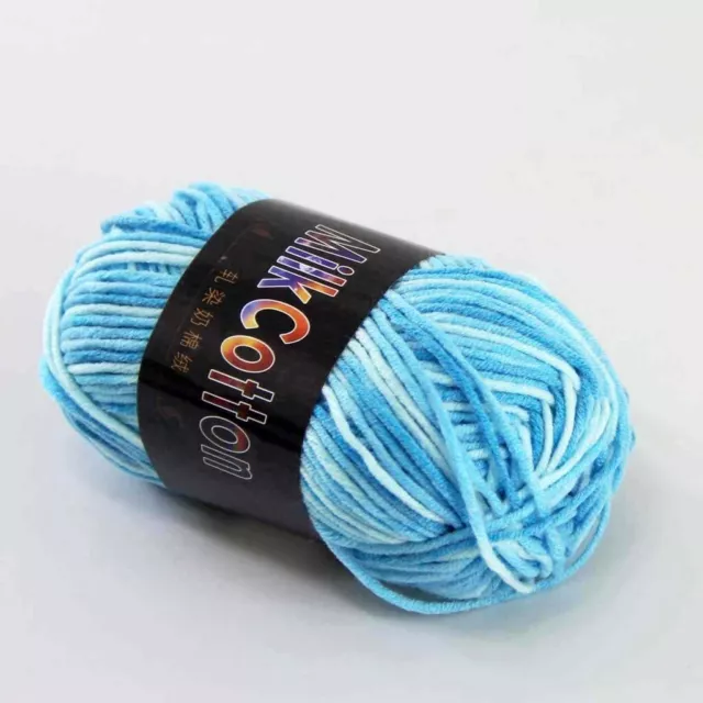 Chunky Melody Medium Weight Yarn - Black - 70% Wool 30% Acrylic Blend - 100g/Skein - 2 Skeins