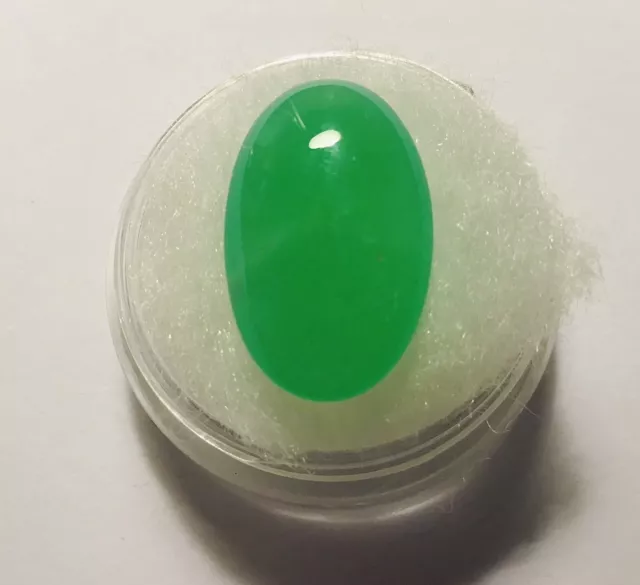 Australian Chrysoprase(South Sea Jade) Cab Vivid Emerald Green 100% Natural Aaaa