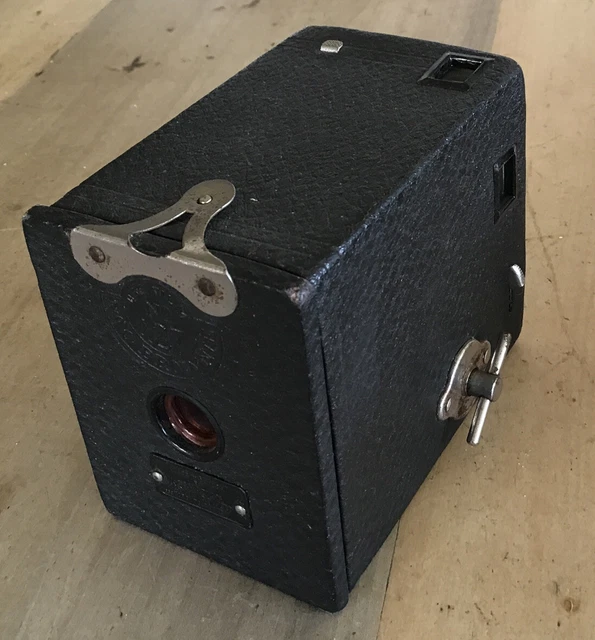 Caja Brownie Kodak No.0 Modelo Una Cámara. 1918