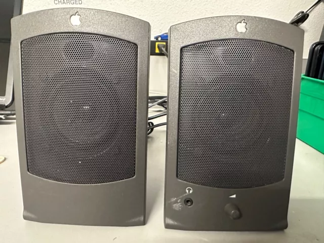 VINTAGE - Apple Mac Appledesign Powered Speakers II (M2497) - RARE