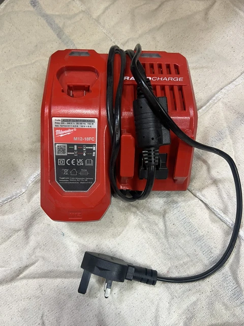 Chargeur Milwaukee 12-18V - Neuf Sous Emballage - Filaire