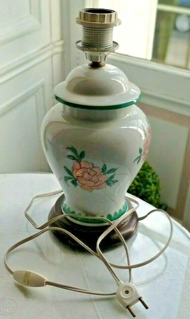 Lampes en porcelaine Famille Verte En vente sur