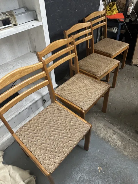 Vintage Mid Century Style Set Of 4 Dining Chairs Zig Zag