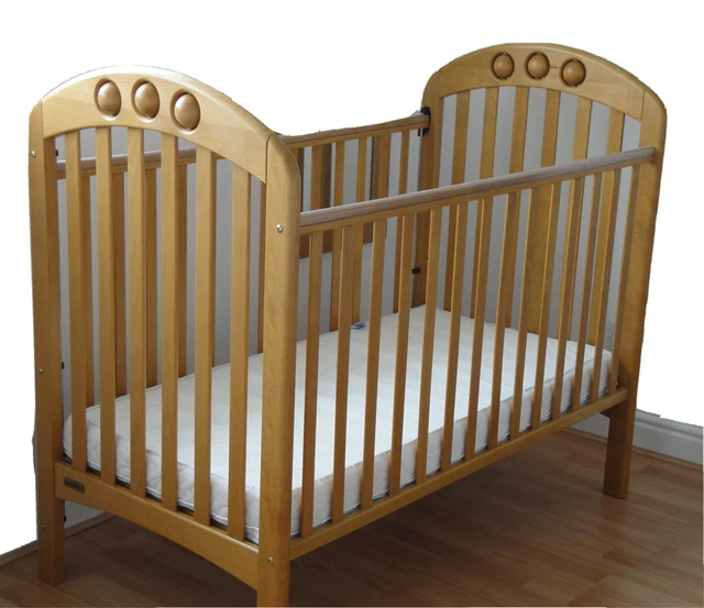 Mamas and papas amelia cot dimensions 2025