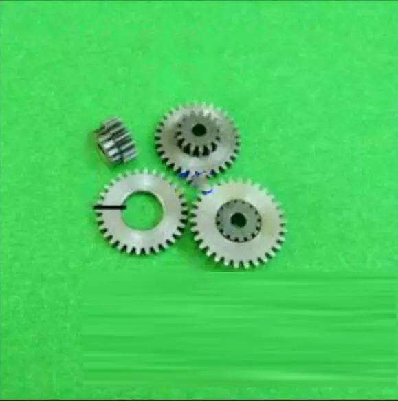 Metal Double Gear 15 Teeth 0.5 Die+30 Teeth 0.5 Die Hole 2.5mm For Speed