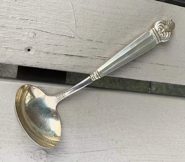 VINTAGE STERLING SAUCE LADLE - 7” Serving Size King Edward Silver