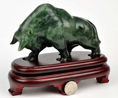 Natural Green Nephrite Jade Fighting Bull Statue Sculpture Carving