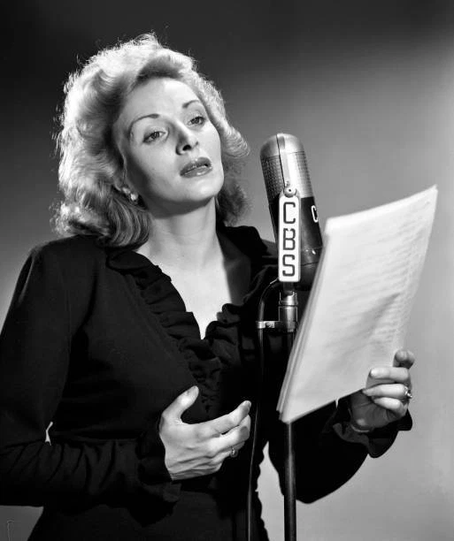 RADIO ACTRESS ANNA Karen She is in the cast of Dangerously Yours 1940s ...