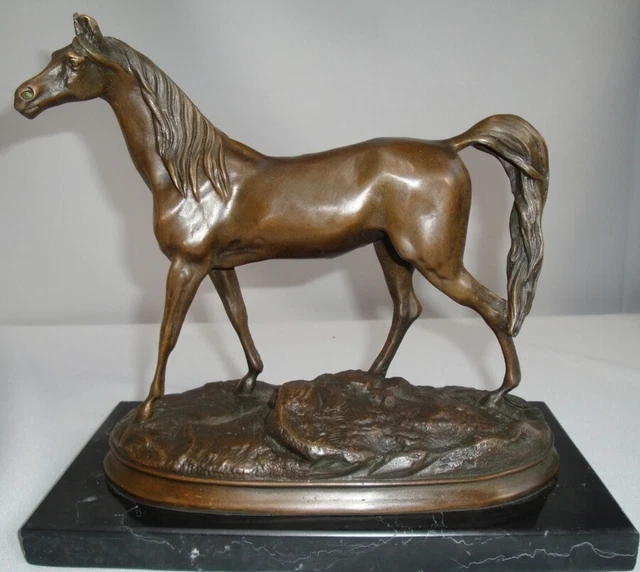 Estatua Caballo Fauna Art Deco Estilo Art Nouveau Estilo Bronce sólido Firmado