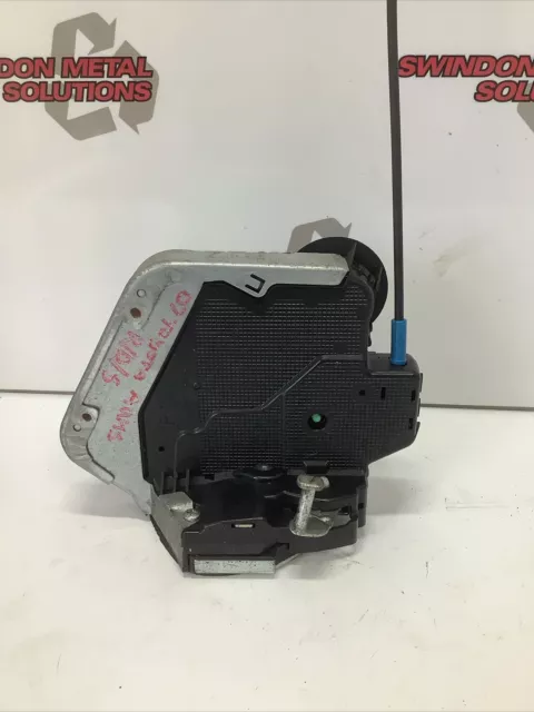 2007 Toyota Auris Rear Drivers Side Door Lock