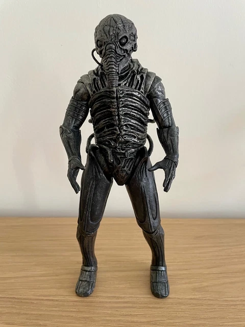 NECA PROMETHEUS ACTION figure Engineer in chair suit excellent