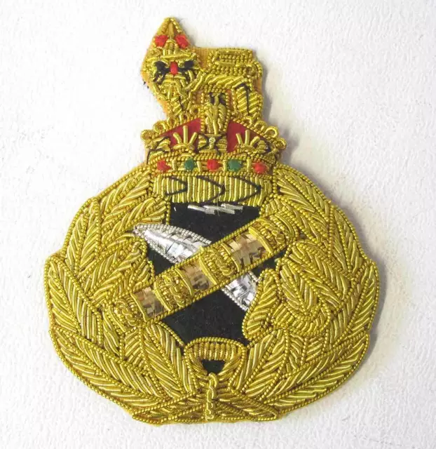 BRITISH ARMY GENERALS Cap Badge WW2 Hat WWII Kings Crown In Gold british-army-generals-cap-badge-ww2-hat-wwii-kings-crown-in-gold