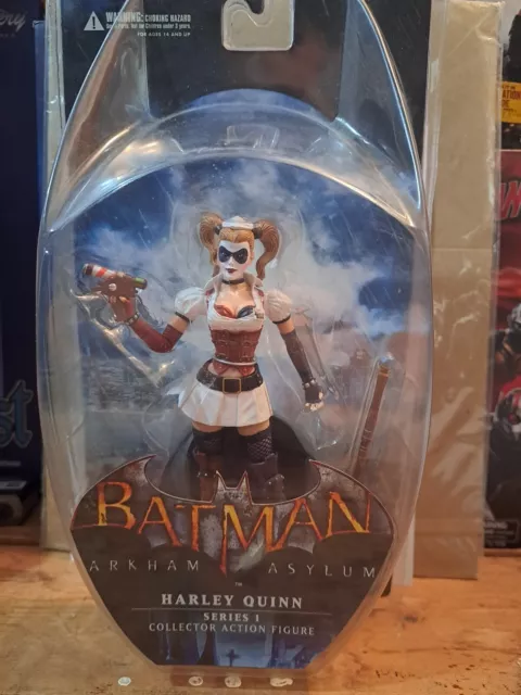 Batman Arkham Asylum Series 1 Harley Quinn Action Figure MIP