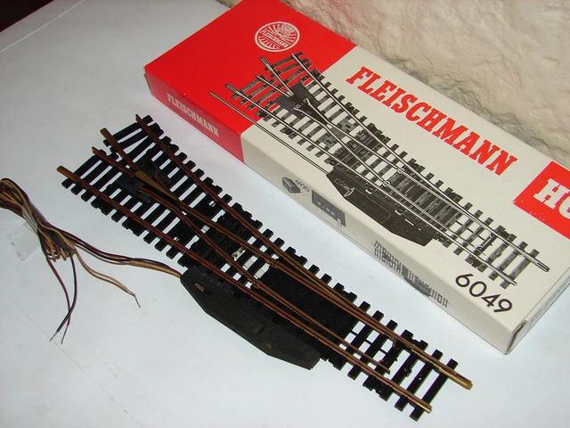 Aiguillage Droit HO Fleischmann 6046 Pour Train électrique - En Laiton - Occasion