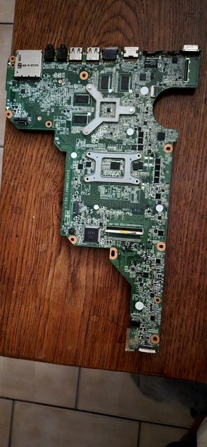Carte mere DAOUT1MB6E1 pour hp pavillon dv6 1000 - Occasion|Pièces