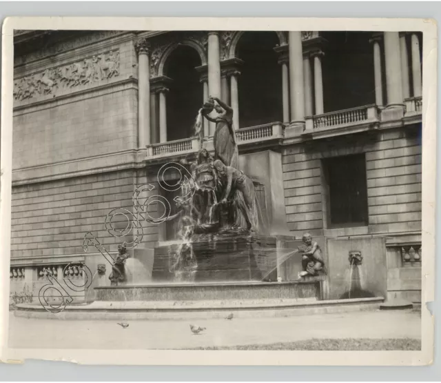 FOUNTAIN OF THE GREAT LAKES Sculpture in CHICAGO, IL 20th Cent. Press Photo