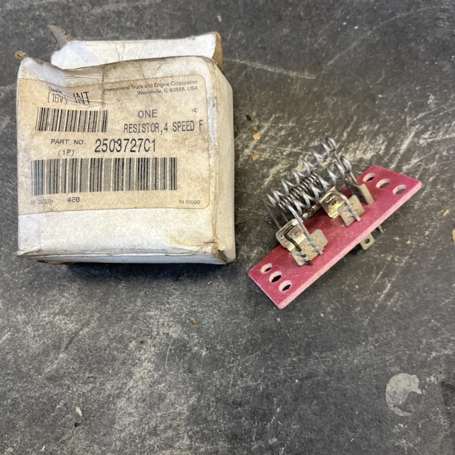 International Resistor, 4 Speed 12v  2503727C1.  NOS.  G2