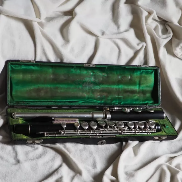 Antique Saxony German Flute Classic Grenadil Wood Wind Instrument Philharmonic Antique Saxony German Flute Classic Grenadil Wood Wind Instrument Philharmonic