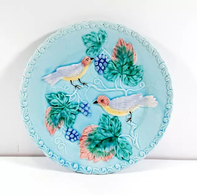 ANTIQUE GERMAN MAJOLICA PLATE WITH BIRDS GRAPES LEAVES Circa 1920s