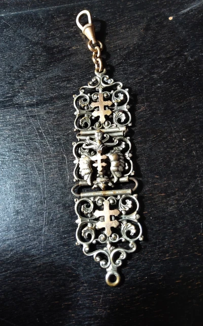 Broche Ancienne En Argent (testé) Années 1920/30 - Motifs Croix De Lorraine Et Fleur De Lys - Occasion