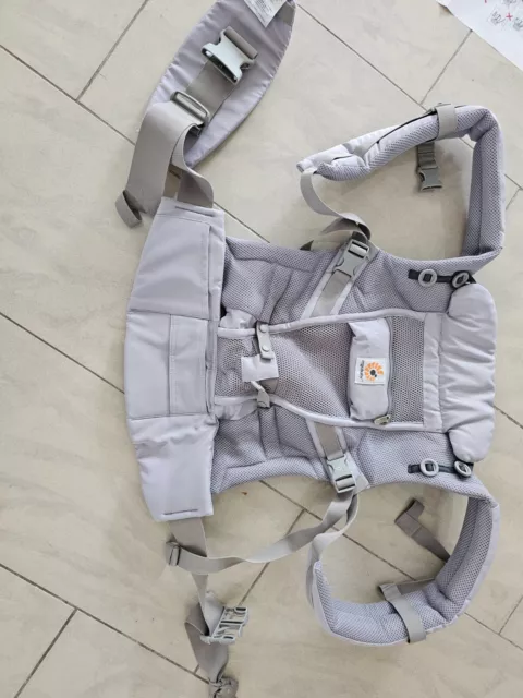 Ergobaby Adapt Babytrage für Neugeborene ab Geburt, 3-Positionen SoftFlex Pearl