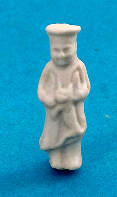 ANCIEN MOUTARDIER EN FAIENCE représentant LE PERE LUSTUCRU EUR 30,00