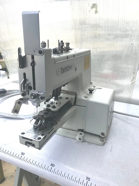 MACCHINA DA CUCIRE attaccabottoni Brother CB3-B917-1 (e CB3-B917-1A ...