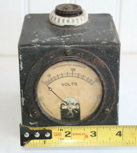 VINTAGE JEWELL ELECTRICAL Instrument Co Direct Current Volt Meter 79.