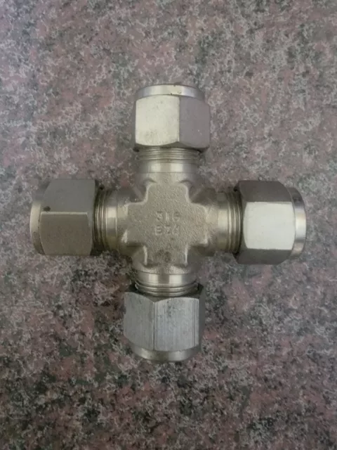 New SWAGELOK SS-810-4 STAINLESS STEEL fitting 1/2” tube cross union