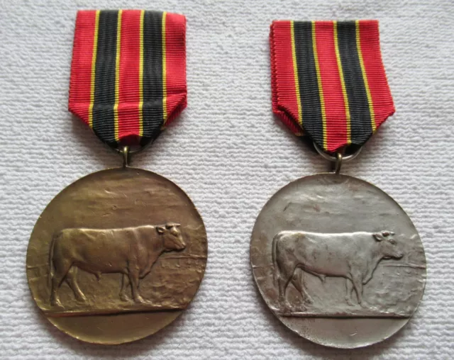 BELGIEN 2 x MEDAILLEN für VERDIENSTE in der LANDWIRTSCHAFT Silber Bronze am Band