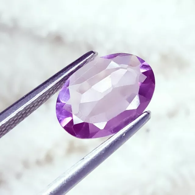 Fabuleuse alexandrite naturelle du Brésil - 2,97 carats avec certificat.