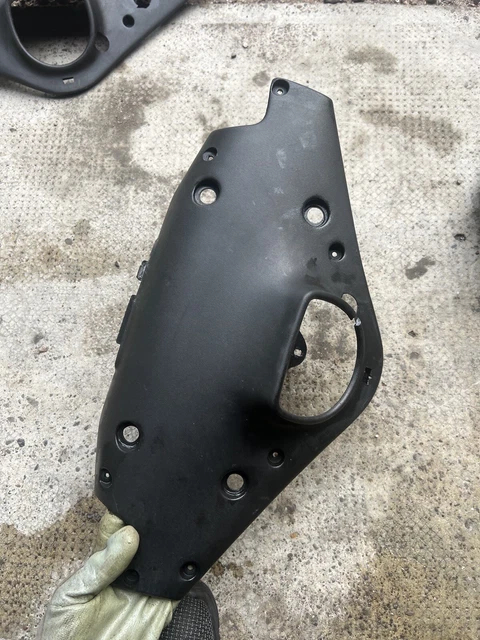Sottomanubrio Coprimanubrio Malaguti Phantom F12 Copri Manubrio Carena Sottomanubrio Coprimanubrio Malaguti Phantom F12 Copri Manubrio Carena