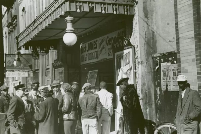 Old 4X6 Photo, 1930s Entrance to a movie house, Beale Street, Memphis TN 1260215