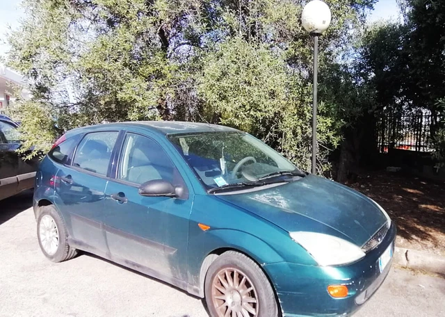 FORD Focus 1ª serie diesel anno 2002 (unico proprietario) FORD Focus 1ª serie diesel anno 2002 (unico proprietario)